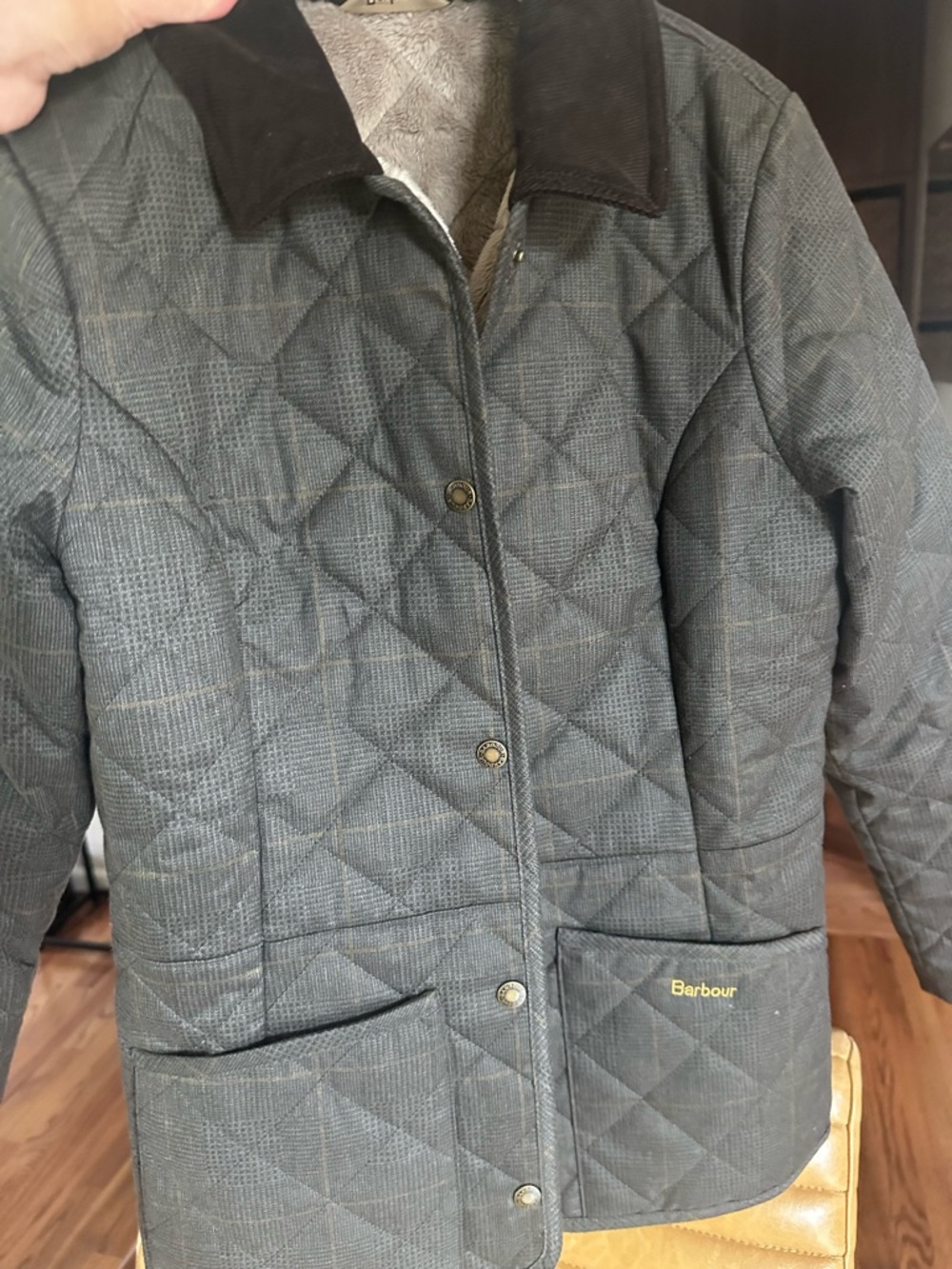 Barbour Quilted Barn Jacket in Dark Olive Women’s Size 6